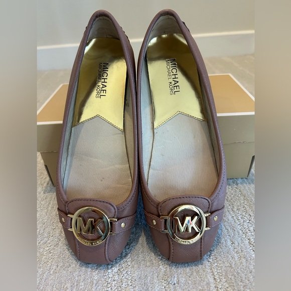 Michael Kors Leather Flats dusty rose color, size 7.5 in VGUC - Picture 4 of 8